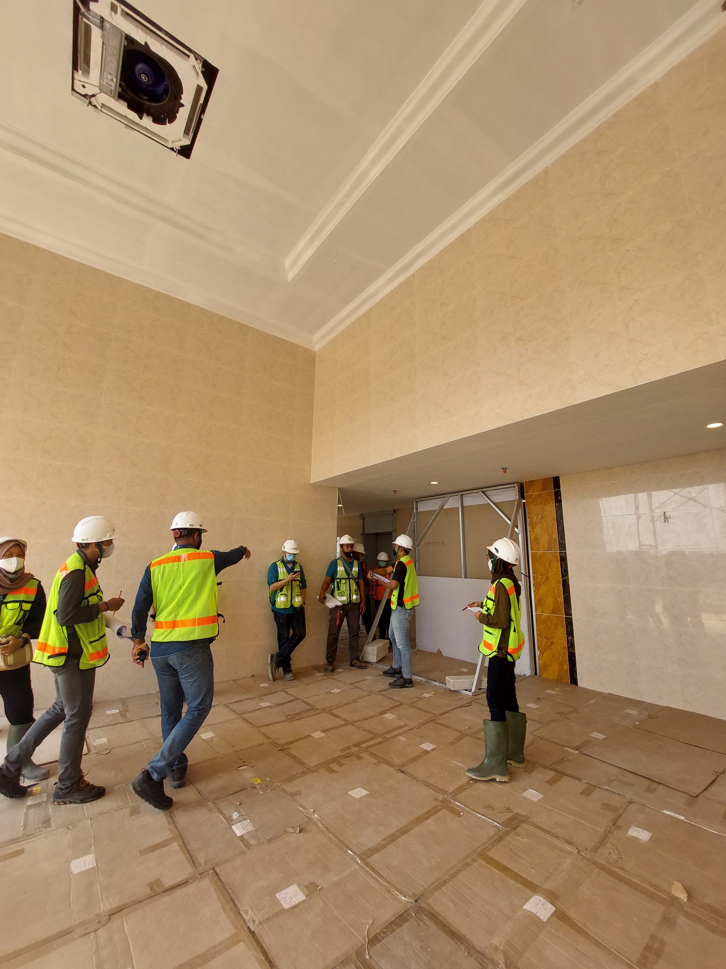 SKY HOUSE ALAM SUTERA.jpg